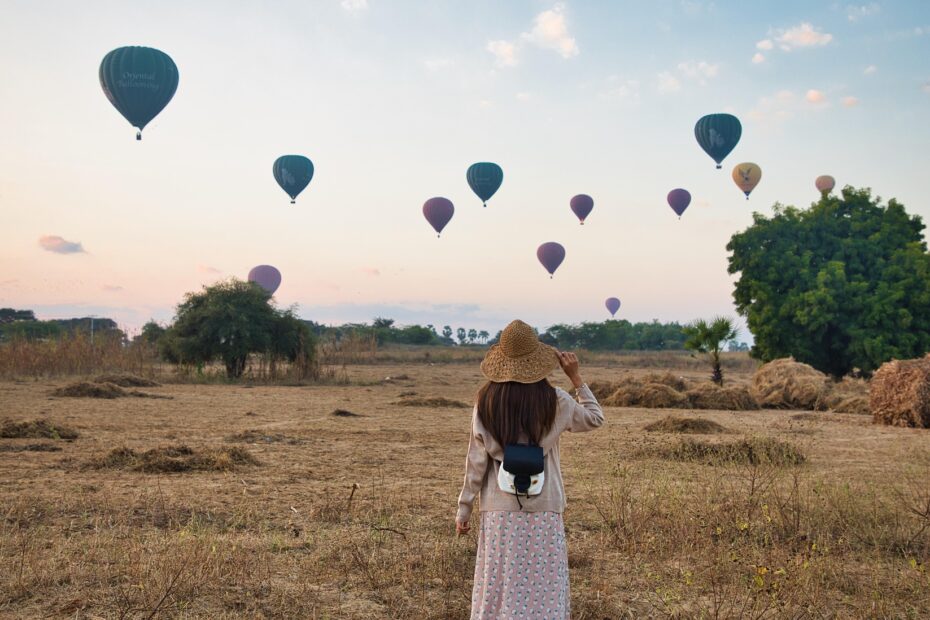 Single, Frau, Feld, Ballons